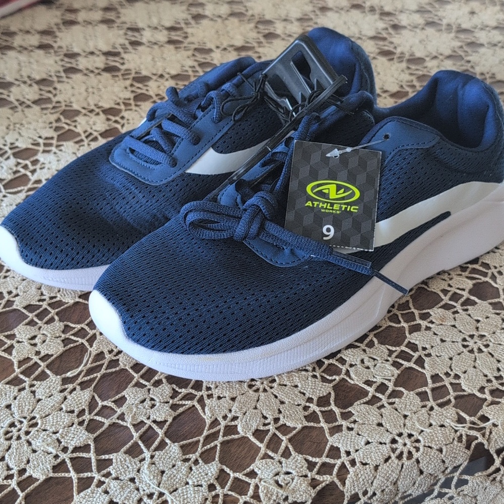 NWT Athletic Works Men's Memory Foam Sports Shoes Size 9 Blue & White - Picture 8 of 8